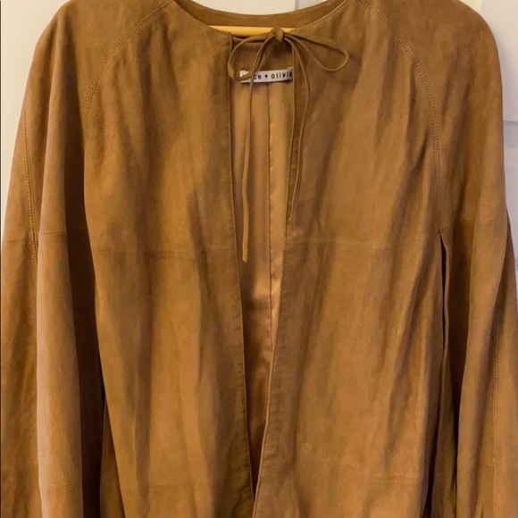 Alice + Olivia Lyn Suede Cape. Worn once. Size M - Picture 6 of 6